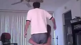 قصص دياثة الأمهات الجذابة: مشاهدتها تُمارس الجنس