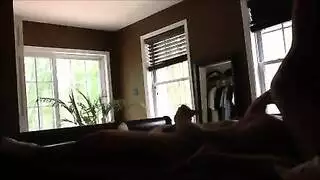 إيلاج مزدوج إكس إكس إكس: زوجة شهوانية تتوسل لحمولتين داخلها