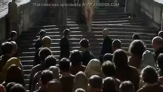 استمناء لينا بول المبلل مع يد صديقتها على فرجها