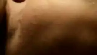 آلم ورعشة مراهقة