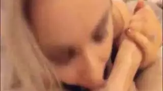 هي تريده خلفي