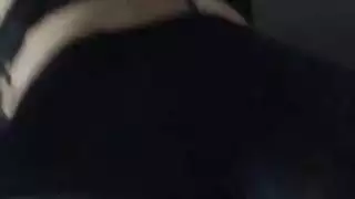 أبي غائب، وزوجة الأب المراهقة تُملأ بالسائل المنوي