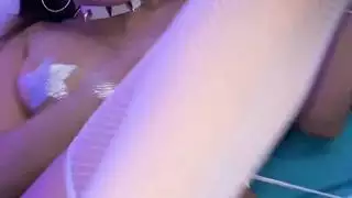 تايلر يتلقى ضربات جنسية قوية من سامي باركر وهي ترتدي ملابس داخلية مثيرة