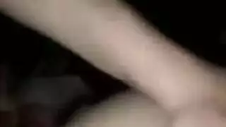 مراهقة جزائرية ساخنة في شريط جنسي صريح