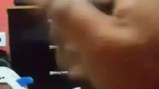 توهج فيندو: حركة مثلثة إباحية قاسية