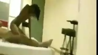 فتح عذراء بيضاء أول مرة