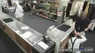 صديقتها تملك زب كبير وتنيكها بقوه